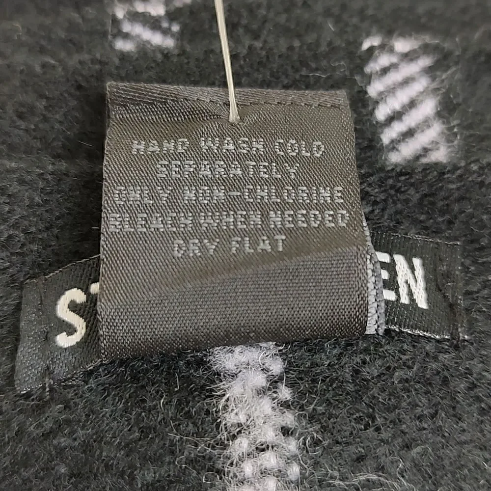 Steve Madden Blanket Scarf/Wrap with Fringe in Black & White Mixed Plaid